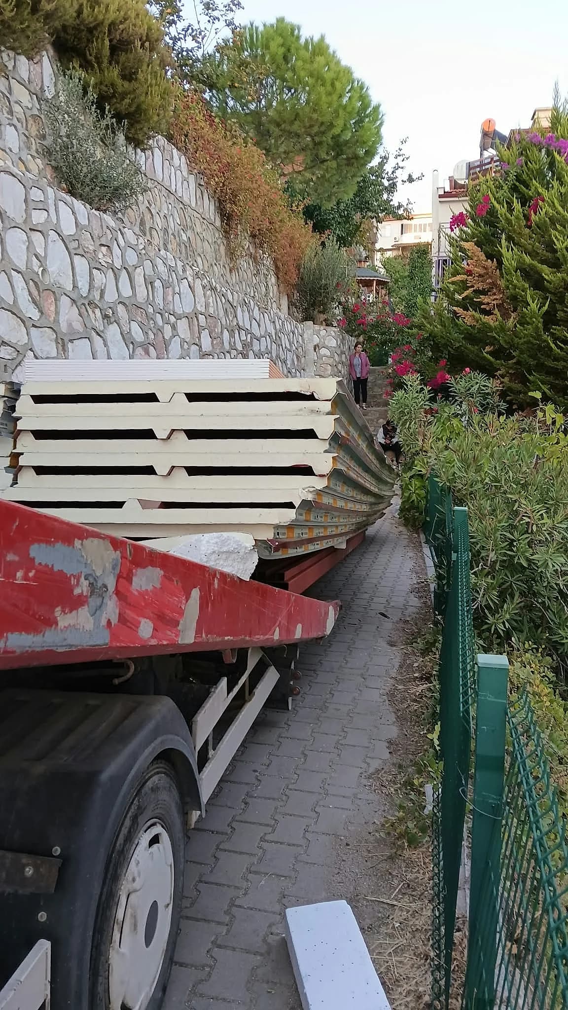 Burhaniye Sepetli Platform Kiralama forklift kiralama hizmeti